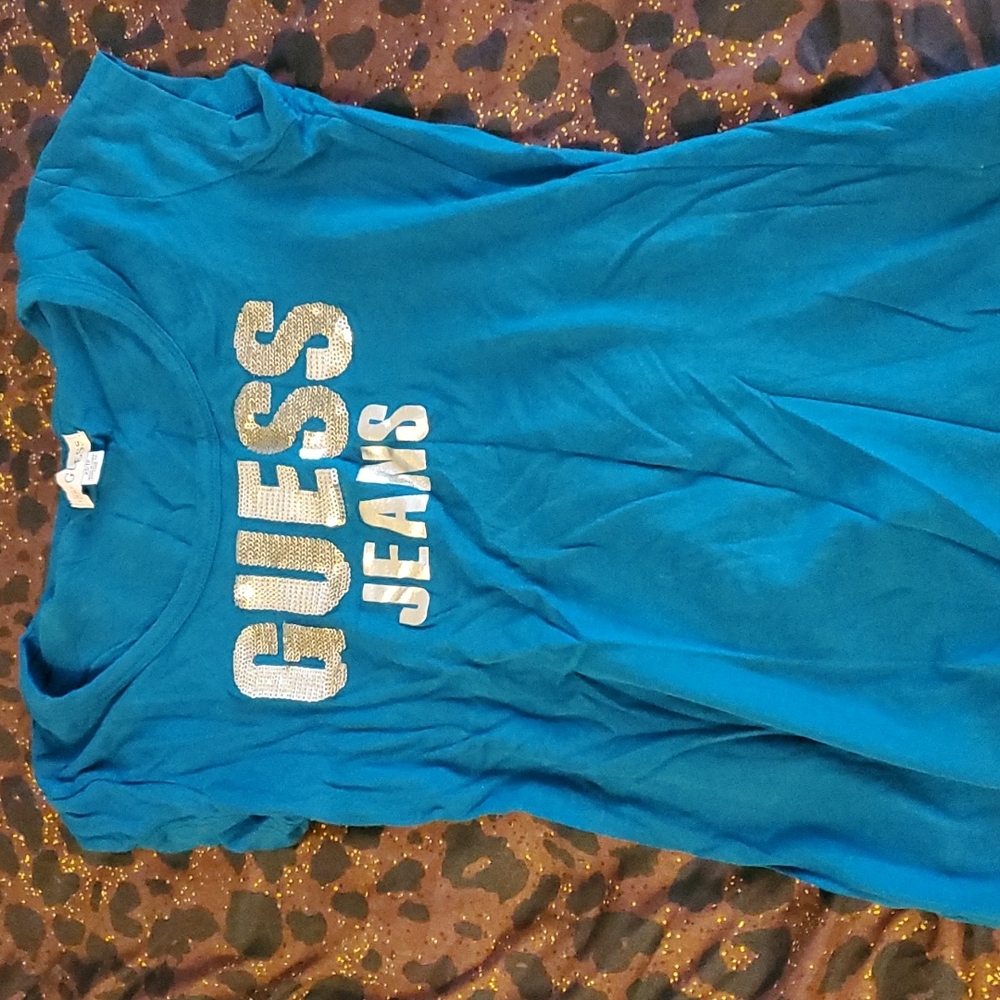 Guess tshirt